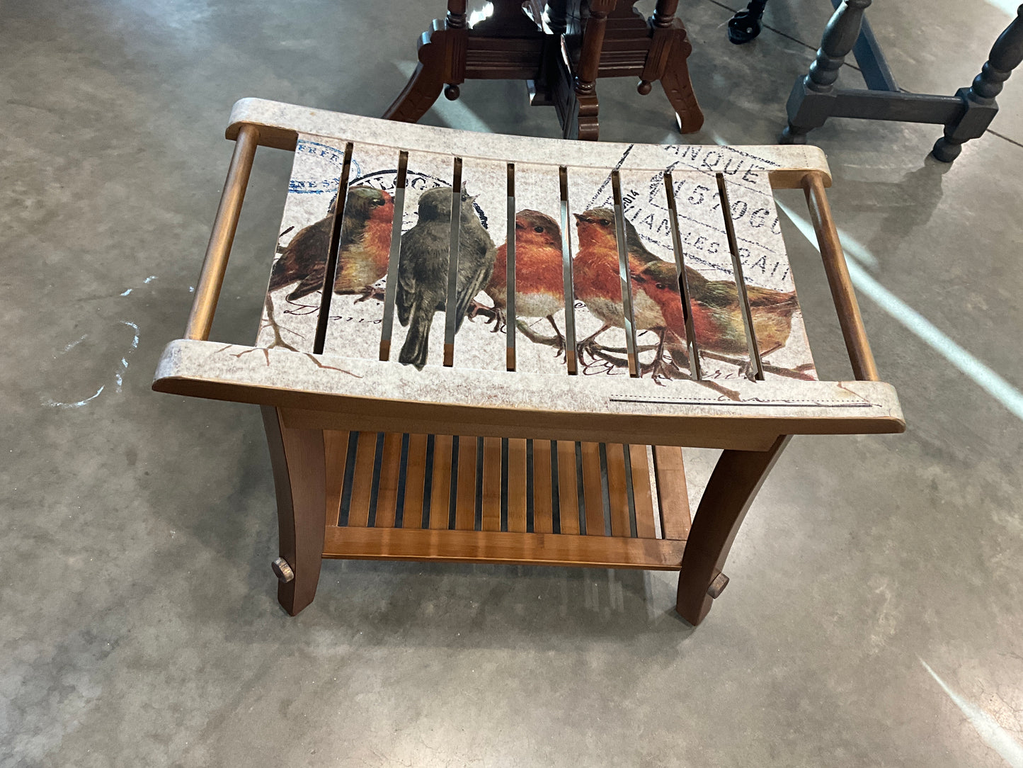 Robin bench