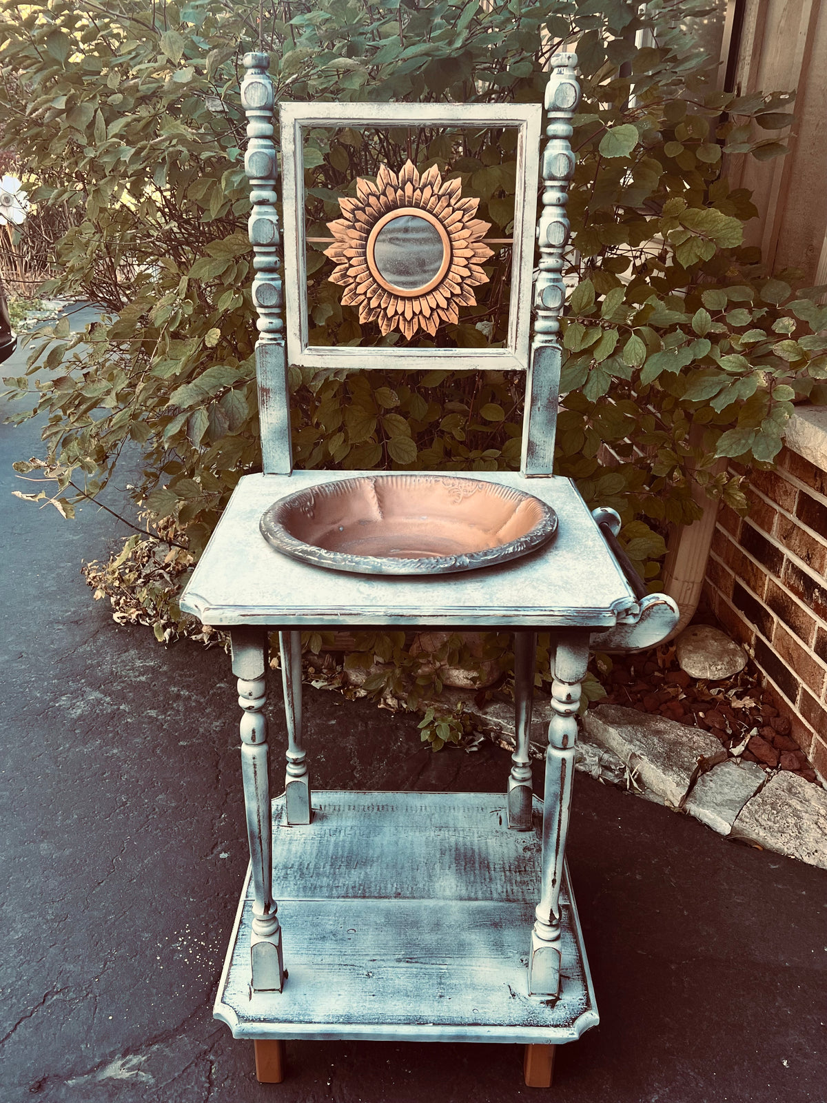 Basin Stand