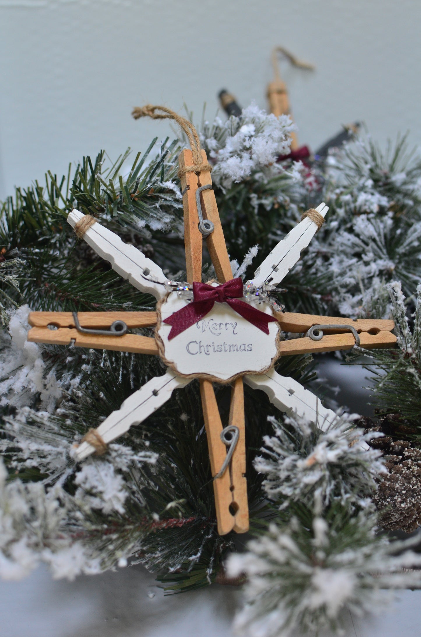 Clothespin Merry Christmas