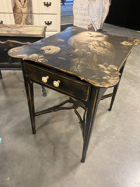 Elegant Owl Small Table