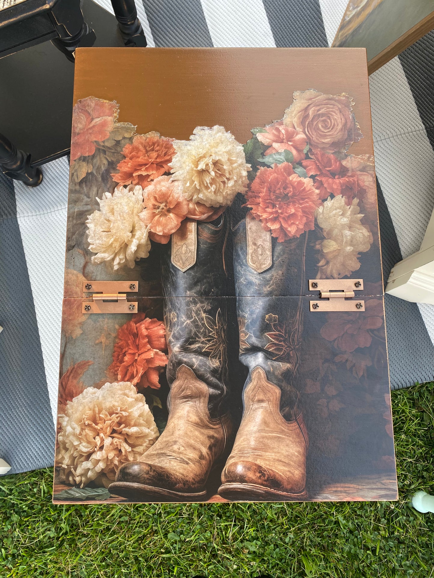 Boot Knitting Box